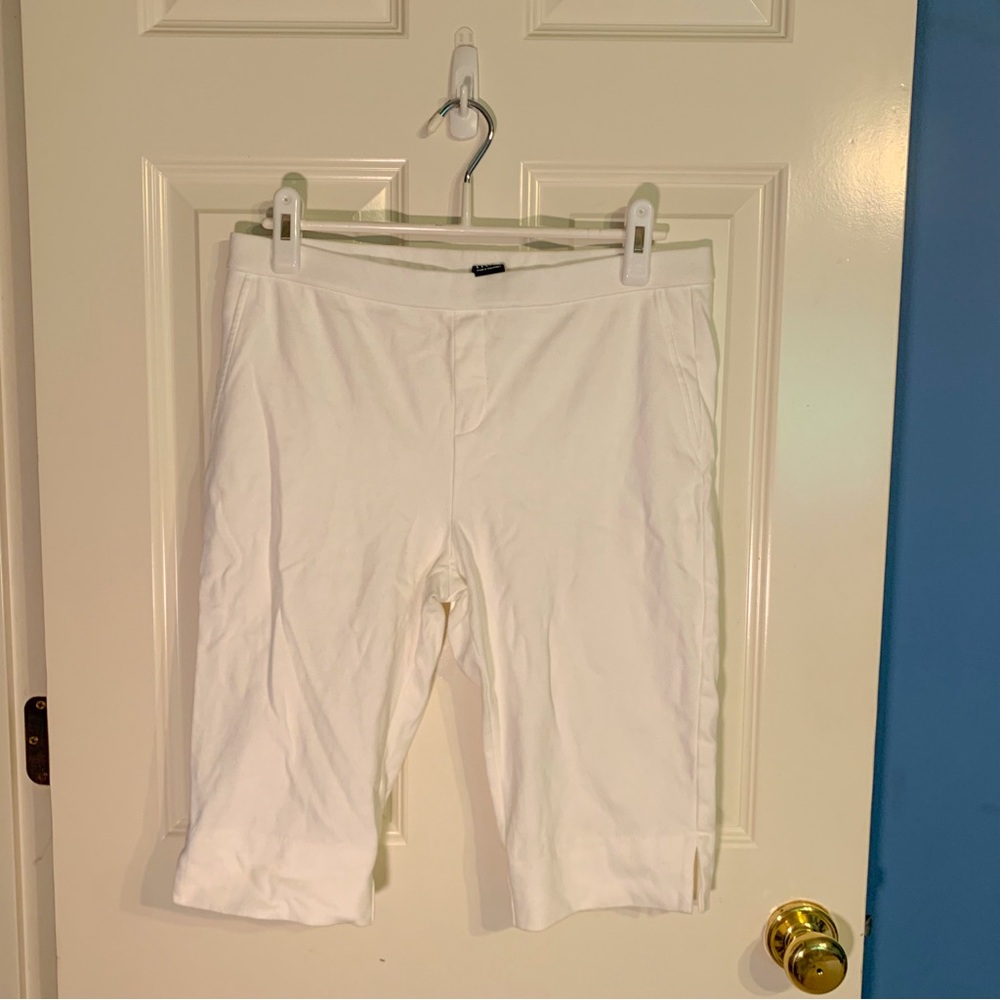 HUE women’s size large white shorts